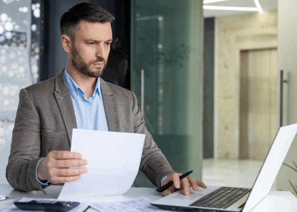 A Texas client submits a free quote form online as Hindi Translation Services in Texas review document details.