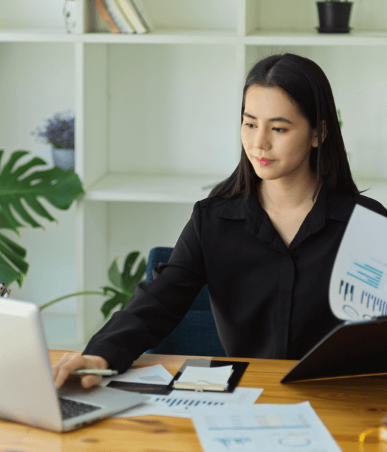 Customer using secure Birth Certificate Translation Services with confidentiality and accuracy across Texas.